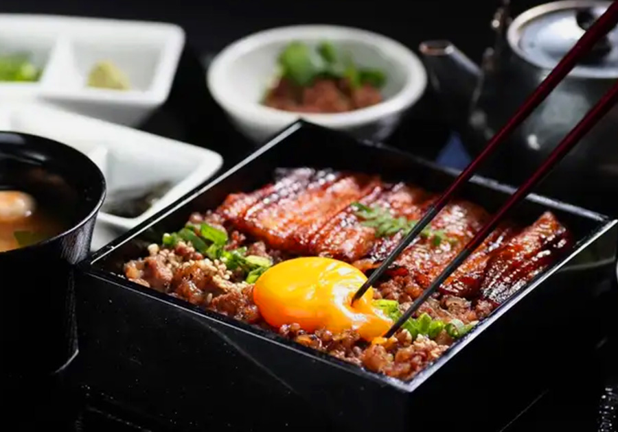 肉と鰻 うな時